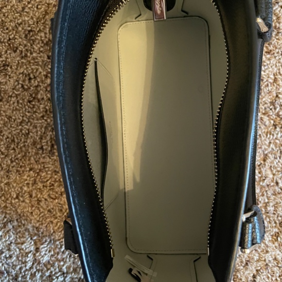 Kate Spade Black Crossbody Bag with Adjustable Strap - Picture 4 of 5